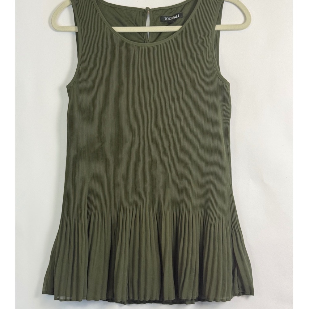Roz & Ali‎ Olive Green Micro Pleated Peplum Sleeveless Top Small